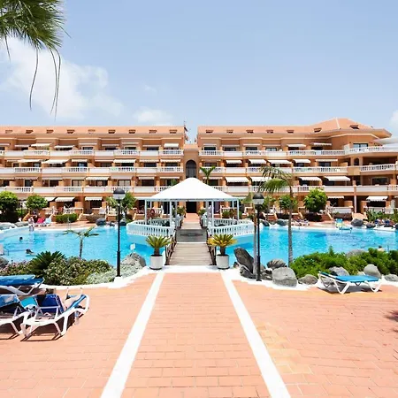 아파트 Las Americas Royal