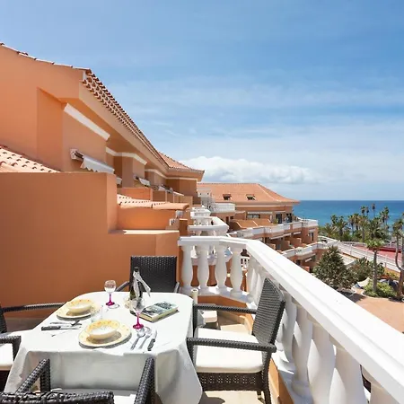 Las Americas Royal