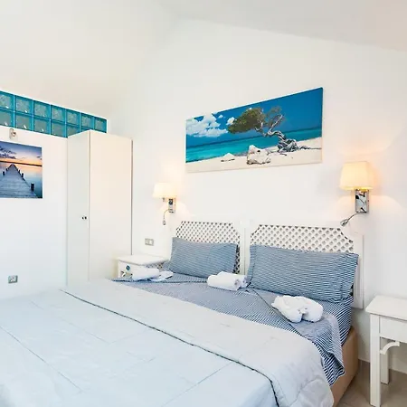 Las Americas Royal Apartment *